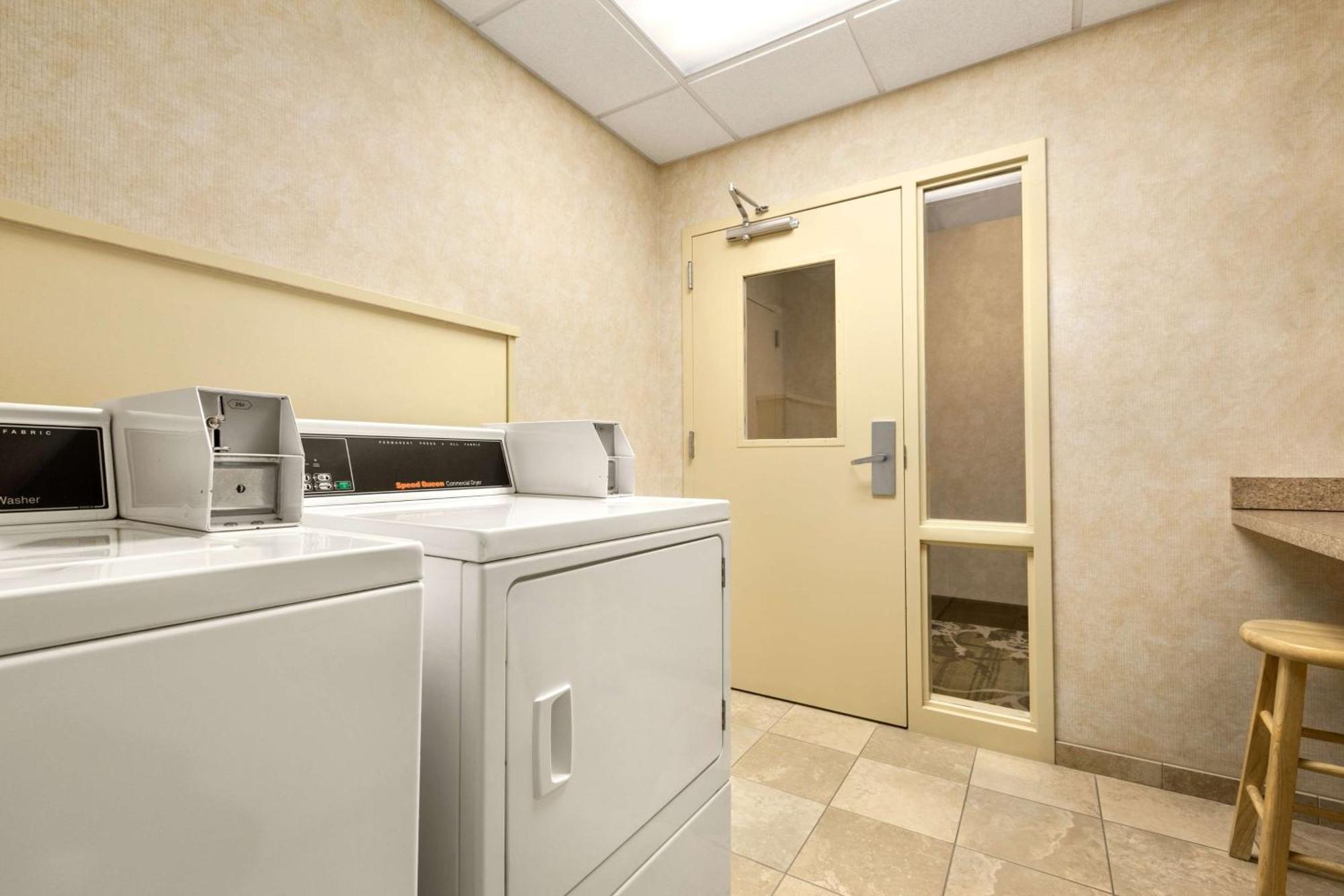 Hampton Inn Dover Luaran gambar